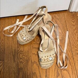 Elegant Beige Self Esteem Wedges size 8